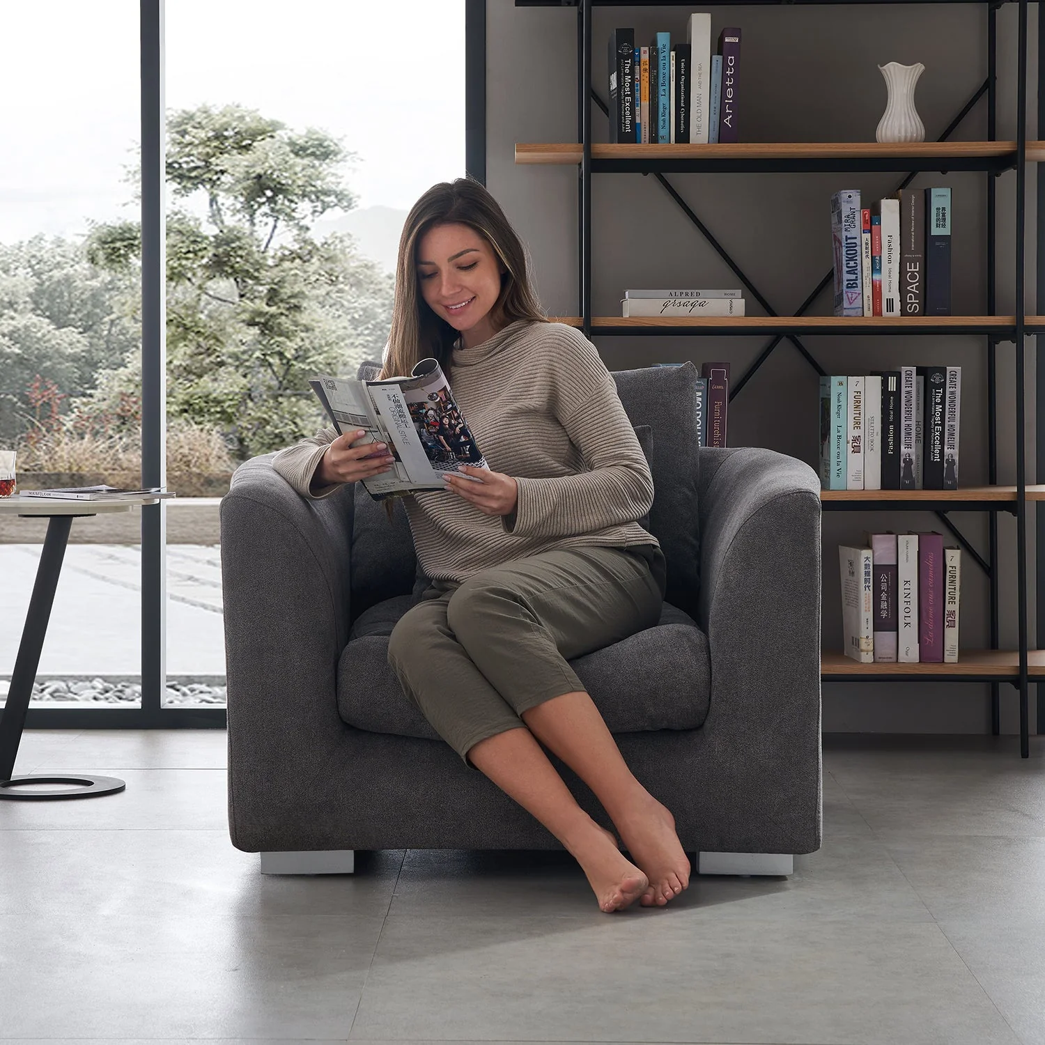 Feathers Armchair - Image 16