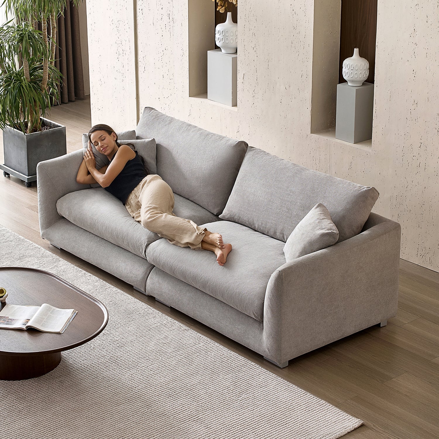 Feathers Sofa - Image 126