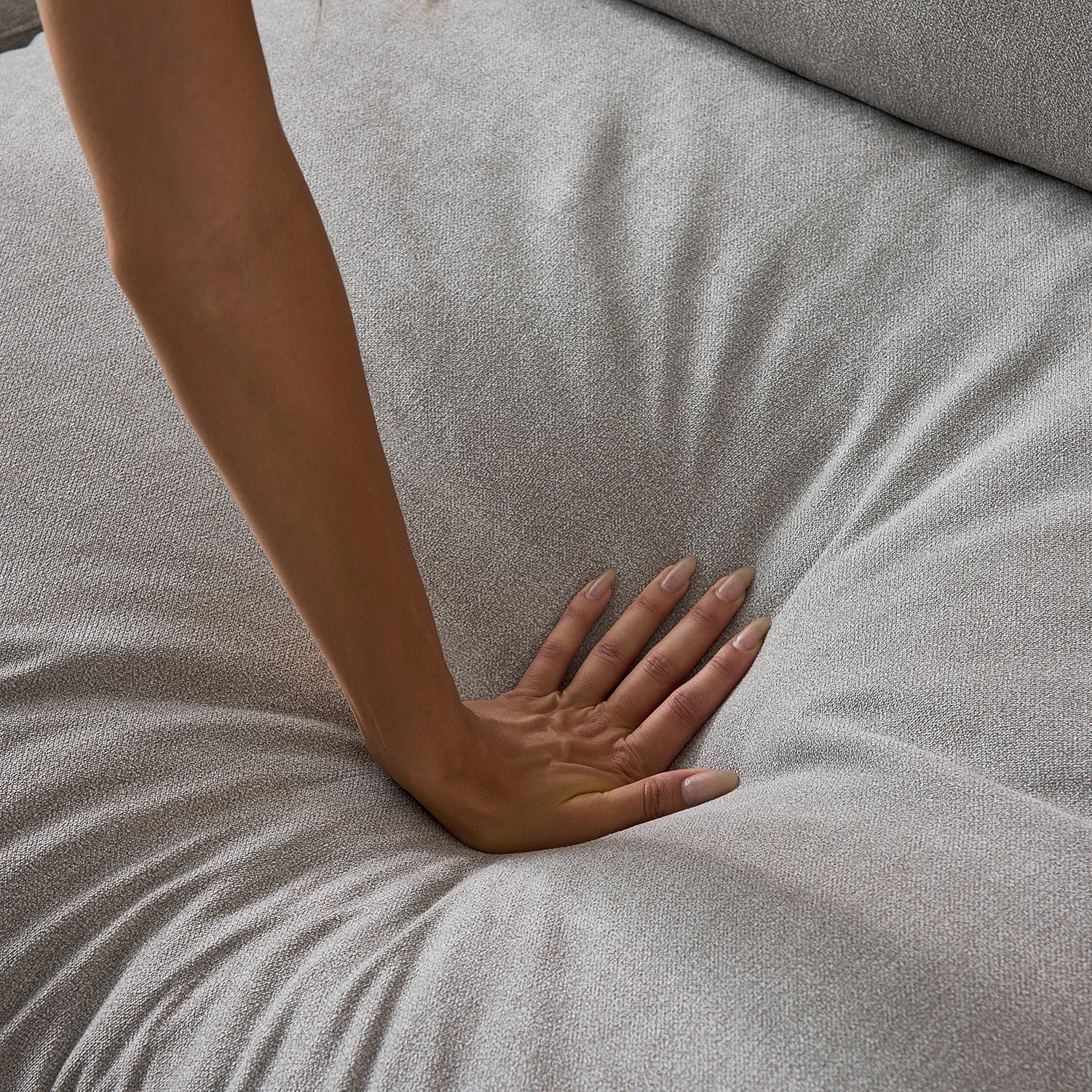 Feathers U-Sectional - Image 104