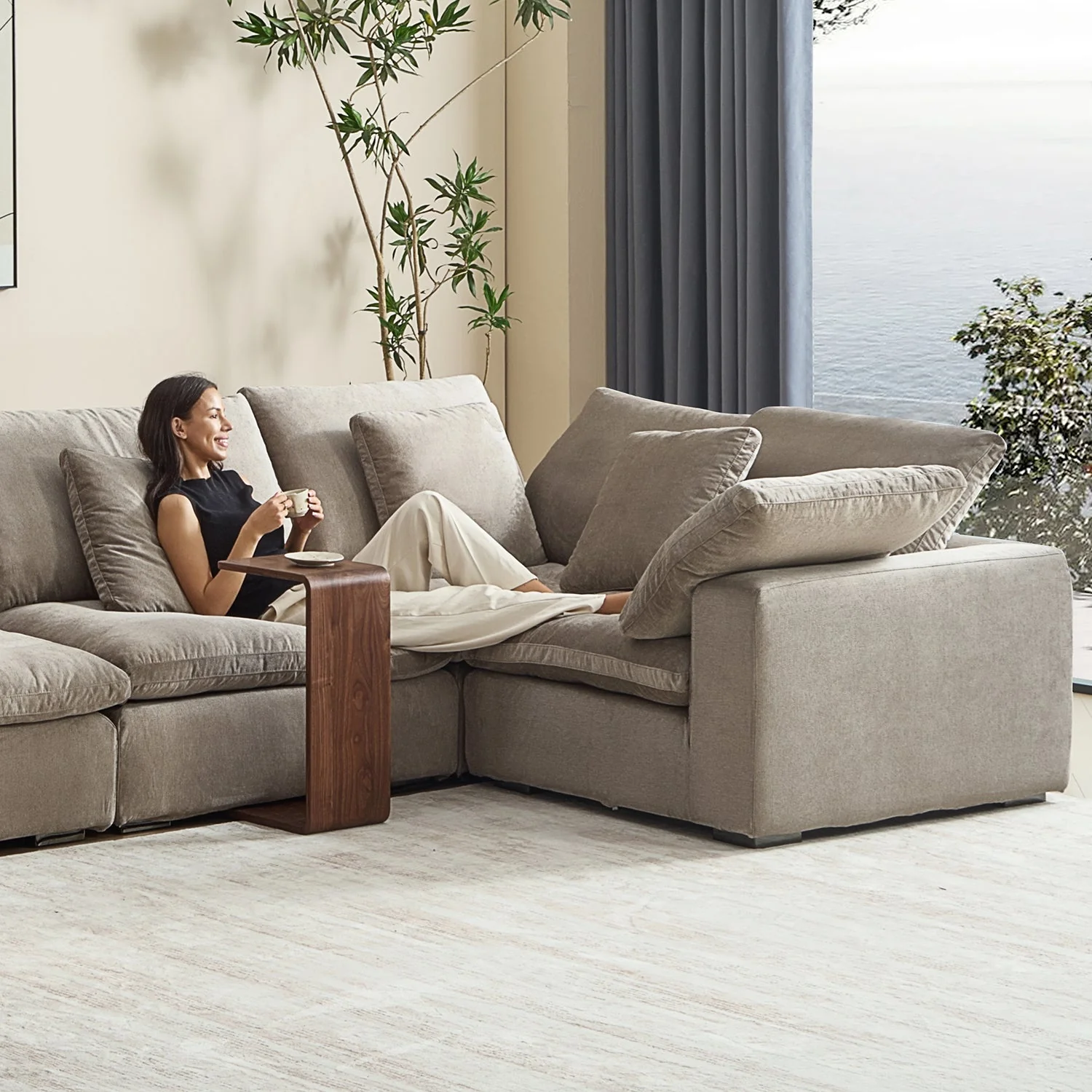 Tivoli Cloud U Closed Sectional - Image 95